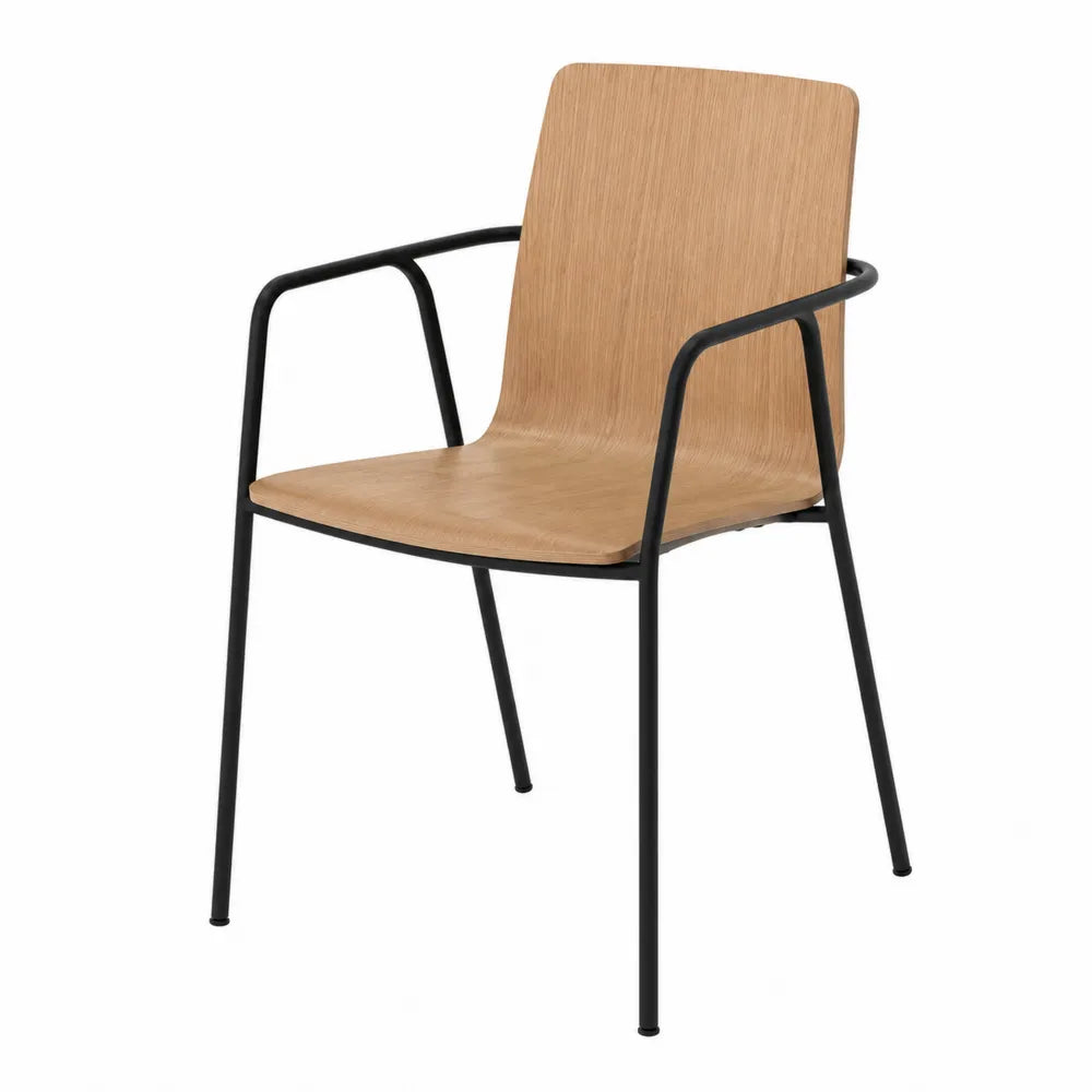 Sedia con braccioli in legno e metallo nero